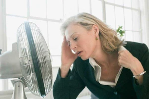 4 cách giảm bốc hỏa tuổi mãn kinh hiệu quả