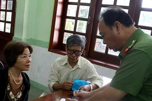 Nhận thẻ căn cước sau 3 tháng trễ hẹn