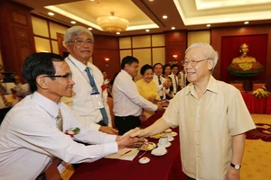 Tổng Bí thư gặp mặt 87 đại biểu nông dân xuất sắc