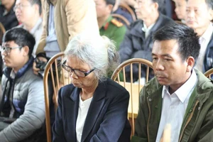 Cuộc sống địa ngục vì nỗi oan thấu trời