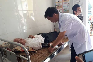 ‘Tôi không liều mạng ra trạm y tế để đẻ’