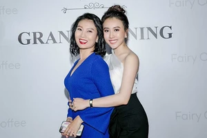 Nữ diễn viên rẽ ngang đi bán cà phê