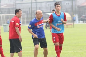 Áp lực với thầy trò HLV Park Hang-seo