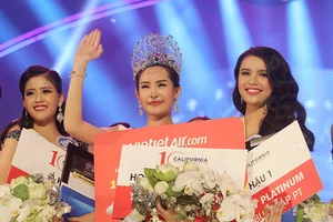 Quản các cuộc thi hoa hậu: Nên hay không?