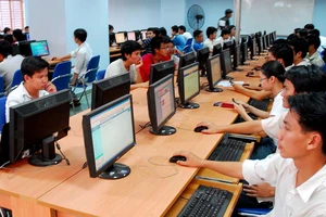 ‘Không sử dụng mạng thì không thể chơi được với ai’