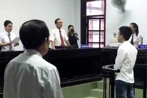 Không cho bị cáo bị truy nã hưởng án treo