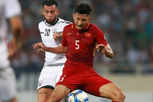 90 phút chưa hay, HLV Park Hang-seo bị ‘ném đá’