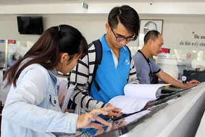 Đô thị thông minh: Làm thủ tục không cần mang giấy tờ