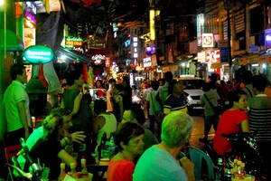 Phố Tây Sài Gòn có gì lạ không em?