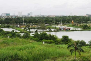 Đề xuất cấp phép xây tạm đất quy hoạch treo