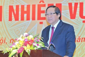 Facebook gỡ bỏ nhiều tài khoản bôi nhọ lãnh đạo