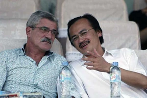 Từ quan rồi bầu Thắng có về Long An?