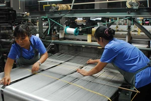 Lương hưu lao động nữ: Cần câu trả lời dứt khoát!