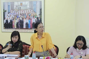 Bản photocopy màu cũng được chứng thực