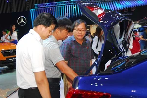 Thuế bằng 0%, thị trường ô tô bùng nổ