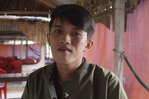 Anh Ron dũng cảm cứu người giữa Hoàng Sa