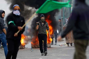 Thêm dầu vào chảo lửa Trung Đông