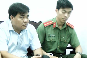 Vì sao phó QLTT Sóc Trăng bị khởi tố?