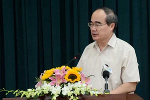 TP.HCM tăng kênh giám sát cán bộ suy thoái