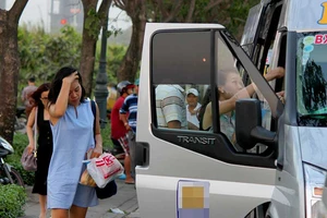 Siết ‘xe dù, bến cóc’ nhưng đừng làm khó DN