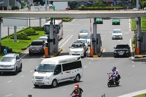Phí sân bay: Thanh tra nói trái luật, Bộ GTVT vẫn thu