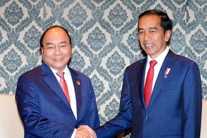 Thủ tướng VN gặp tổng thống Indonesia 