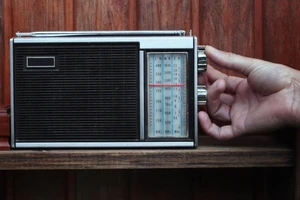 Có một thời coi đá bóng bằng… tai