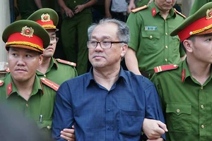 Đại án ngân hàng: Tiền nào là vật chứng?