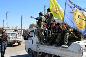 Liên quân Mỹ diệt 100 tay súng Syria thân chính phủ