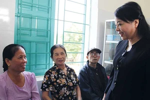 Bộ trưởng Y tế Nguyễn Thị Kim Tiến: Giữ lửa cho ngành y