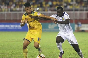 Xả cửa thì không phải là bóng đá chuyên nghiệp