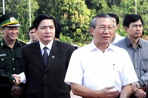 Hạ chức,cho thôi việc 3 người thân cựu chủ tịch Gia Lai