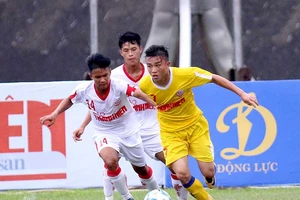 VCK U-19 quốc gia: SL Nghệ An nuôi mộng bán kết