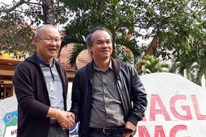 Bầu Đức: ‘Tôi sẽ bỏ bóng đá, nếu VFF làm điều vô lý’