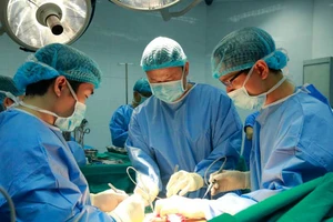 Hành trình mang quả tim từ Hà Nội vào TP.HCM để ghép