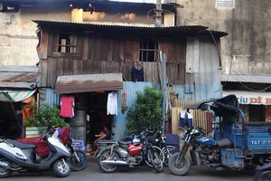 Căn nhà siêu nhỏ gây khó dự án lớn