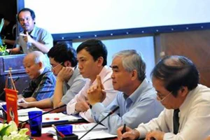 Bằng cấp và bằng lòng