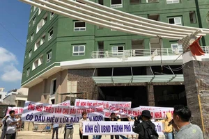 Mua chung cư rồi… dài cổ chờ giao nhà