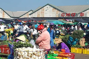 Chợ đầu mối Thủ Đức: Ngôi chợ ‘cảnh giác cao’