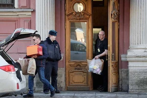 Nga liên tiếp phản công ngoại giao phương Tây