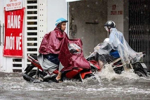 Dự án cải thiện môi trường nước: Mưa ngập, nắng bụi