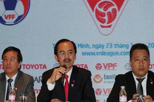 Cần hoãn đại hội VFF để chọn người tài