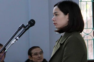 Hưng Yên: Hoãn xử vụ mất tiền không đủ chuẩn