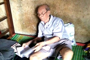 Ông lão 83 tuổi cô quạnh nơi phố núi