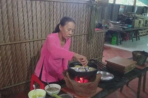 Bà Bảy Muôn: Trời cho cái tài làm bánh dân gian