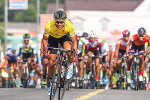 Áo vàng Nguyễn Thành Tâm ngã ở đâu đứng dậy ở đó