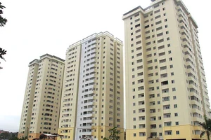 Nơm nớp sống trong chung cư Tecco Towers