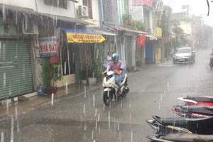 Cơn mưa ‘vàng’ giải nhiệt cho Sài Gòn
