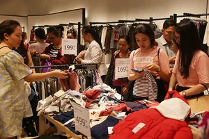 Bỏ thêm một loạt thủ tục lạ lùng, không giống ai