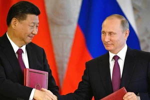 Nga-Trung Quốc bắt tay và sự đối trọng với phương Tây